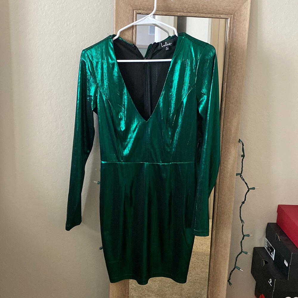 lulus green shimmery dress💚
